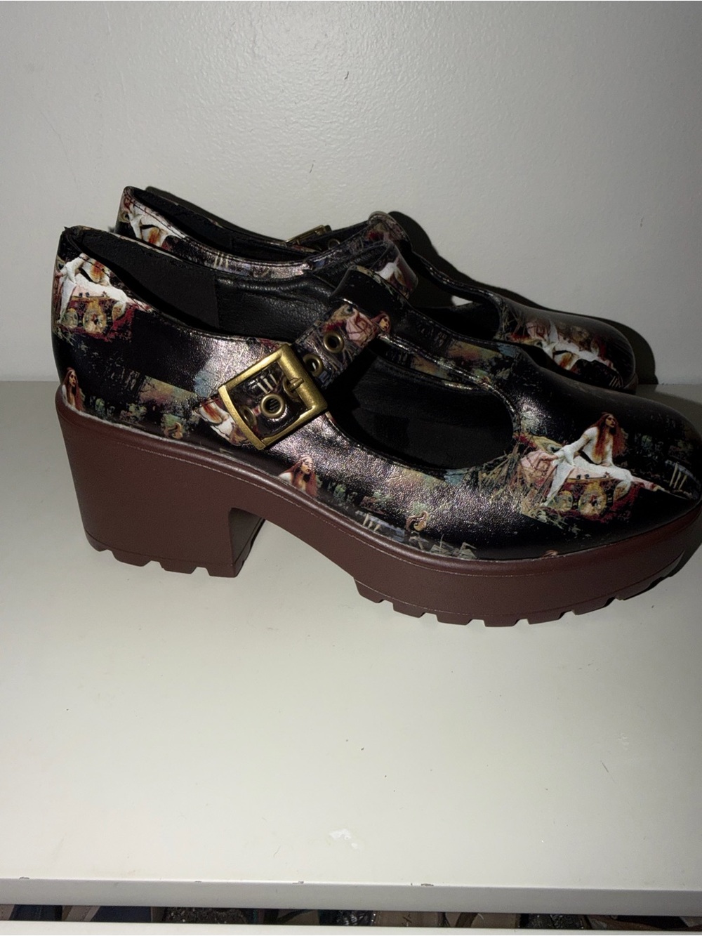 Koi Mary Jane’s Print T-Strap Women's Shoes 8.5